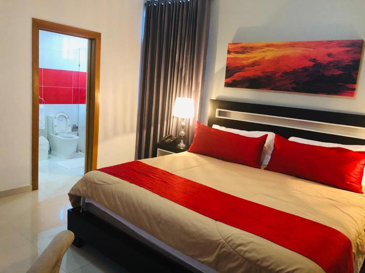 Dpravia Hotel Srl Bani Εξωτερικό φωτογραφία