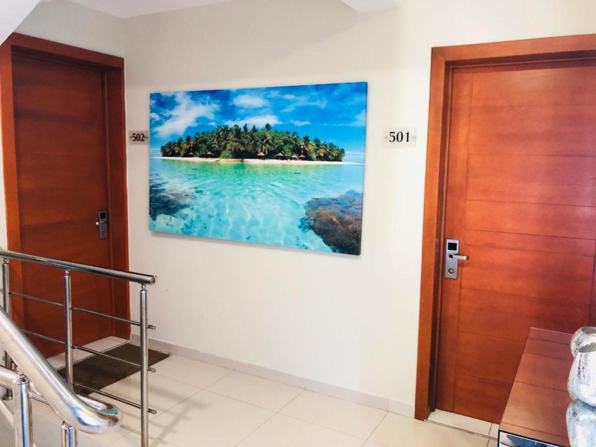 Dpravia Hotel Srl Bani Εξωτερικό φωτογραφία